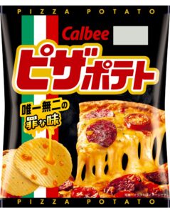 Sachet de Pizza Potato de Calbee, chips aux flocons de fromage
